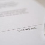 come riconoscere una firma falsa
