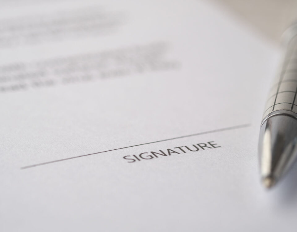 come riconoscere una firma falsa